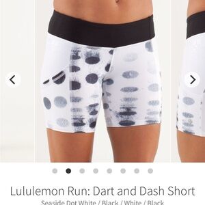 lululemon athletica Women's Black and White Patterned Shorts